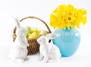 1682744-easter-decoration-with-daffodils-rabbits-and-eggs